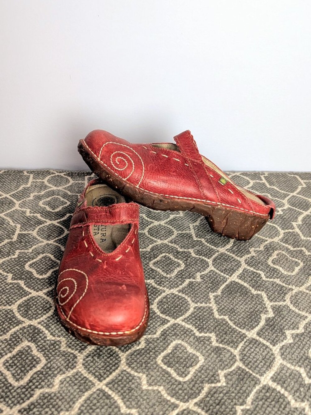 *EL NATURALISTA Red Leather Clog Shoes Sz 38 (8)